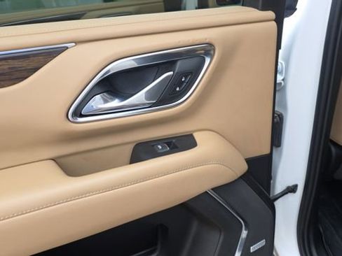 Used 2023 Chevrolet Tahoe Premier image 16