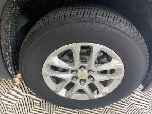 Used 2019 Chevrolet Traverse LT FWD image 22