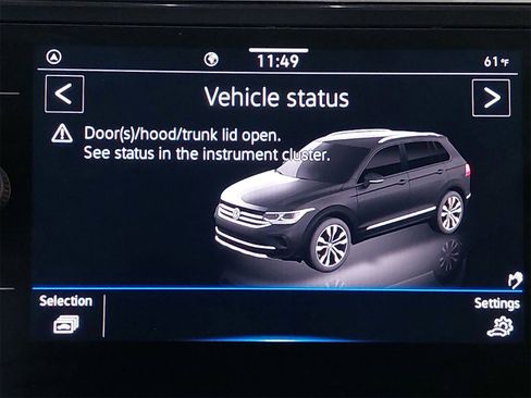 Used 2022 Volkswagen Tiguan SE image 25