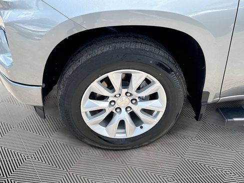 Used 2023 Chevrolet Silverado 1500 Custom RWD image 35