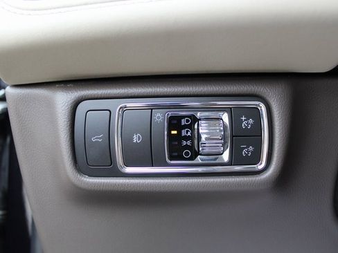 Used 2020 Lincoln Aviator Reserve w/ Equipment Group 201A AWD/4WD image 24