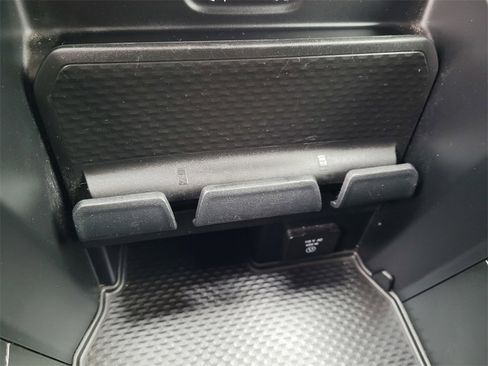 Used 2024 RAM 1500 Laramie image 22