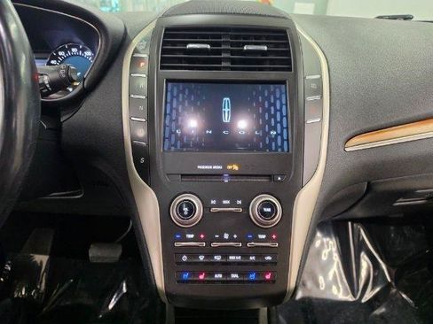 Used 2017 Lincoln MKC Reserve w/ Lincoln MKC Climate Package AWD/4WD image 22