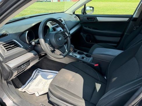Used 2019 Subaru Outback 2.5i AWD/4WD image 9
