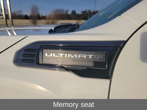 Used 2025 GMC Sierra 2500 Denali Ultimate image 8