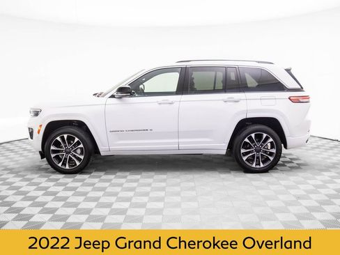 Used 2022 Jeep Grand Cherokee Overland w/ Adv Protech Group III image 2