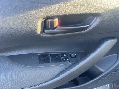 Used 2025 Toyota Corolla LE image 10