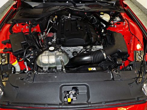 Used 2015 Ford Mustang Premium RWD image 20