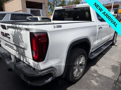 Used 2021 GMC Sierra 1500 SLT w/ SLT Premium Package AWD/4WD image 3