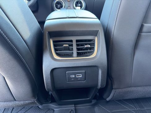 Used 2024 Chevrolet Blazer LT image 11