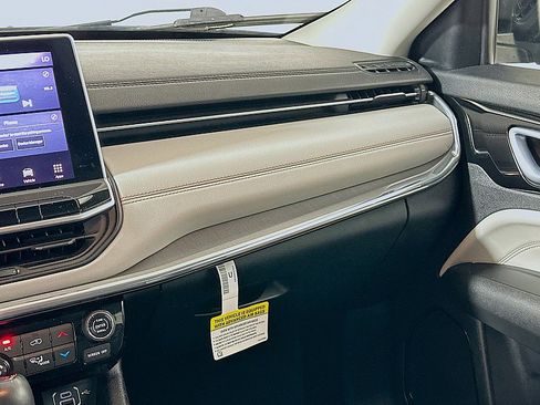 Used 2022 Jeep Compass Limited w/ Elite Group image 23