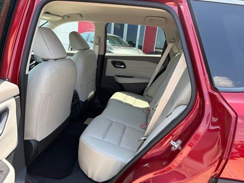 Used 2026 Nissan Rogue SL AWD/4WD image 15