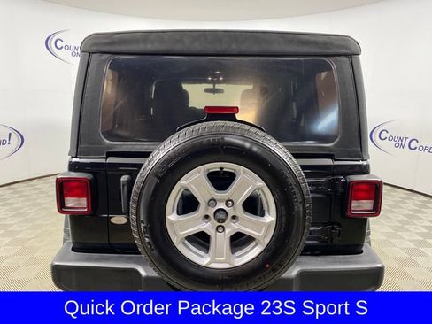 Used 2022 Jeep Wrangler Unlimited Sport AWD/4WD image 6