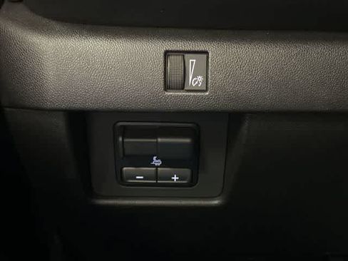 Used 2024 Chevrolet Colorado Trail Boss w/ Advanced Trailering Package AWD/4WD image 19