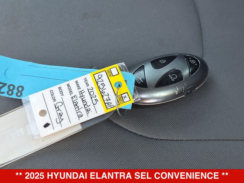 Used 2025 Hyundai Elantra SEL FWD image 34