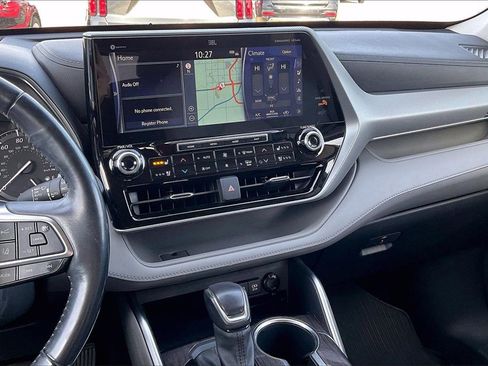 Used 2021 Toyota Highlander Platinum image 6