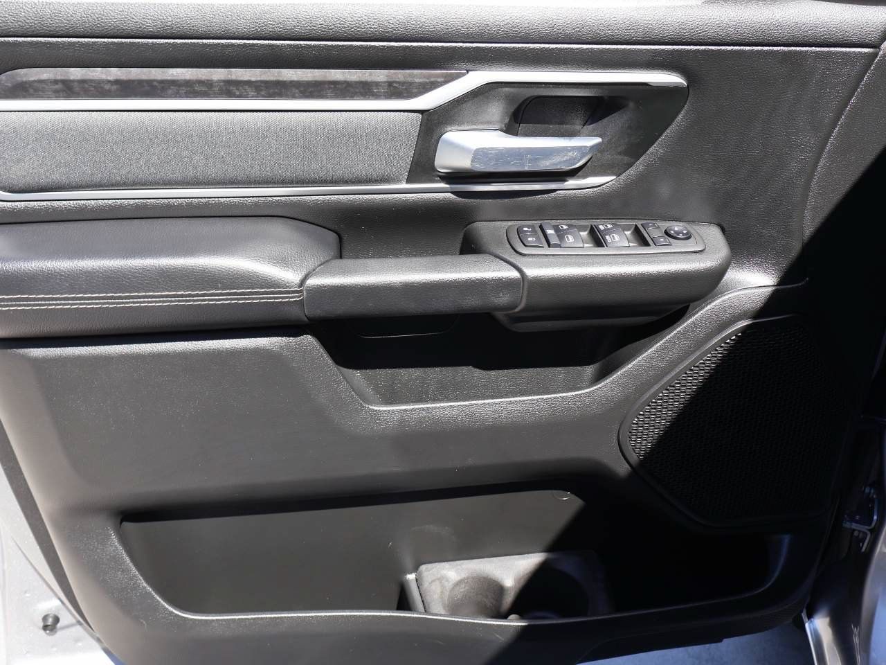 Used 2022 RAM 1500 Big Horn AWD/4WD image 7