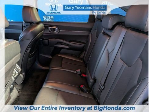 Used 2021 Kia Sorento S FWD image 16