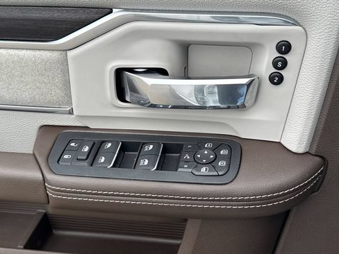 New 2026 RAM 2500 Laramie AWD/4WD image 24