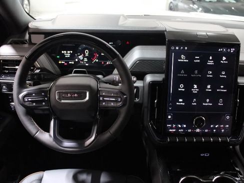 New 2026 GMC Yukon AT4 w/ AT4 Premium Plus Package AWD/4WD image 33