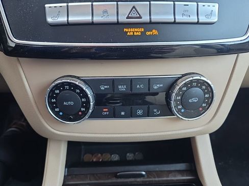 Used 2018 Mercedes-Benz GLE 350 4MATIC w/ Premium 2 Package image 25