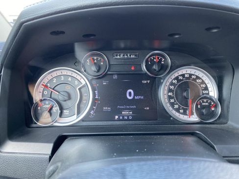 Used 2017 RAM 1500 Laramie w/ Convenience Group AWD/4WD image 16