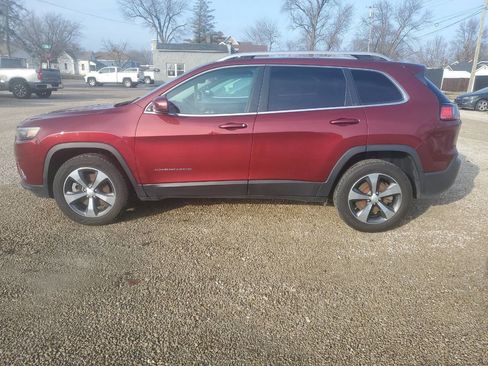 Used 2019 Jeep Cherokee Limited w/ Trailer Tow Group image 1