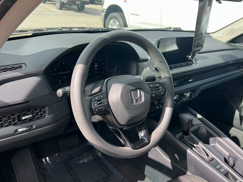 Used 2023 Honda Accord EX image 23