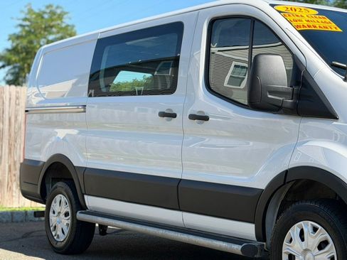 Used 2025 Ford Transit 250 Low Roof w/ Exterior Upgrade Package RWD image 3