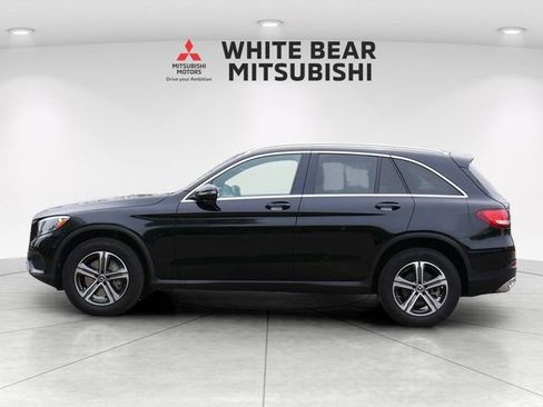 Used 2019 Mercedes-Benz GLC 300 4MATIC image 3