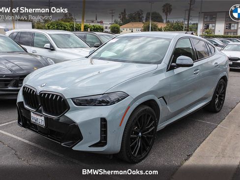 Certified 2024 BMW X6 xDrive40i w/ Premium Package AWD/4WD image 1
