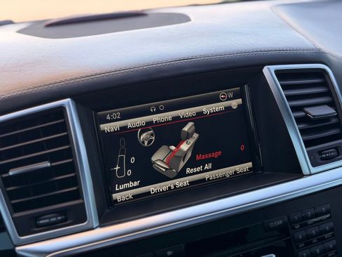 Used 2014 Mercedes-Benz GL 63 AMG 4MATIC image 47