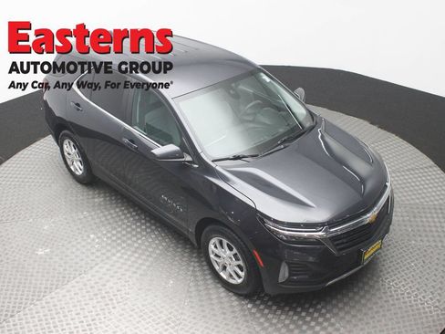 Used 2022 Chevrolet Equinox LT FWD image 3