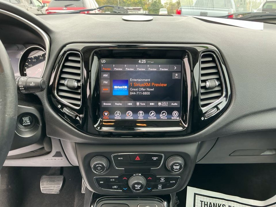 Used 2017 Jeep Compass Limited AWD/4WD image 15