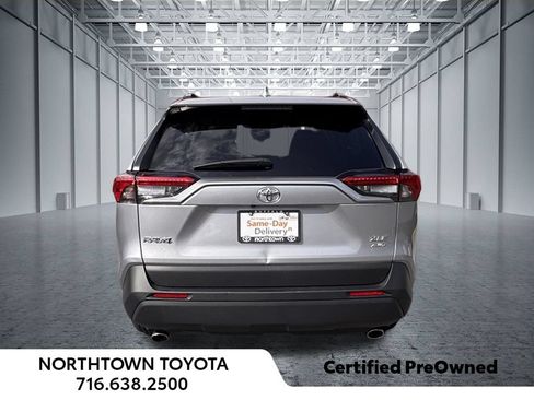 Used 2025 Toyota RAV4 XLE w/ Weather Package AWD/4WD image 34