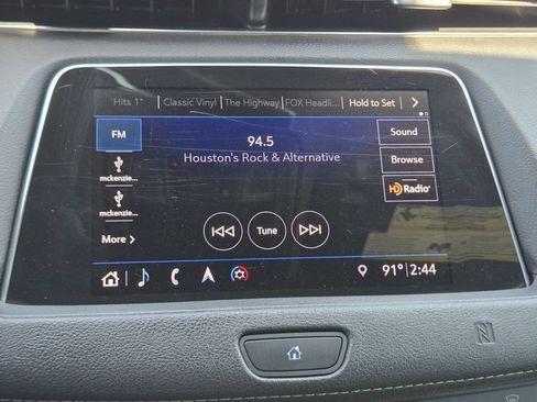 Used 2019 Cadillac XT4 Premium Luxury FWD image 22