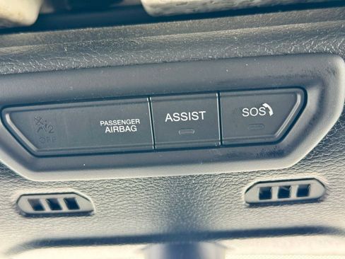 Used 2021 Jeep Wrangler Unlimited Sahara w/ Uconnect 4C Nav & Sound Group image 22