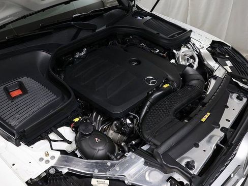 Certified 2022 Mercedes-Benz GLC 300 4MATIC image 37