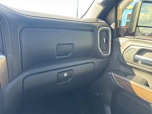 Used 2020 Chevrolet Silverado 2500 High Country w/ Z71 Off-Road Package image 30