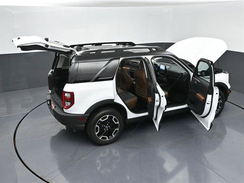 Used 2023 Ford Bronco Sport Outer Banks w/ Tech Package AWD/4WD image 52