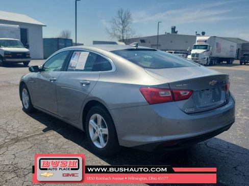 Used 2024 Chevrolet Malibu LT image 3