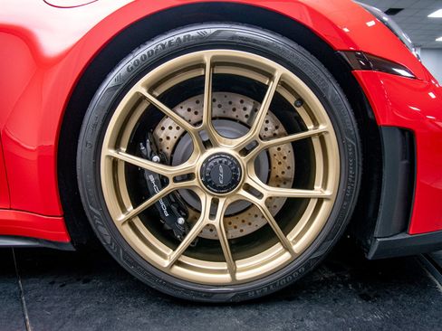 Certified 2026 Porsche 911 GT3 RWD image 44