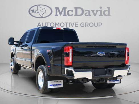 Used 2025 Ford F350 Lariat w/ Lariat Ultimate Package AWD/4WD image 8