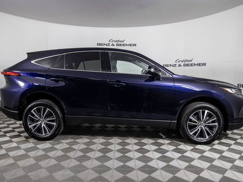 Used 2024 Toyota Venza LE image 5