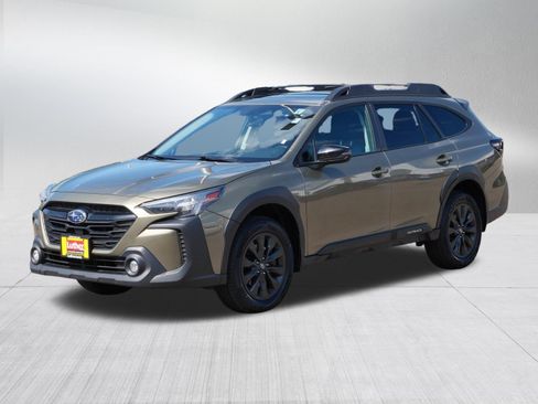 Used 2023 Subaru Outback Onyx Edition AWD/4WD image 3