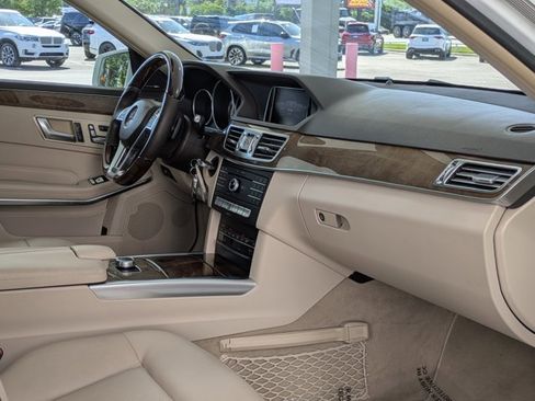 Used 2016 Mercedes-Benz E 350 Sedan image 27