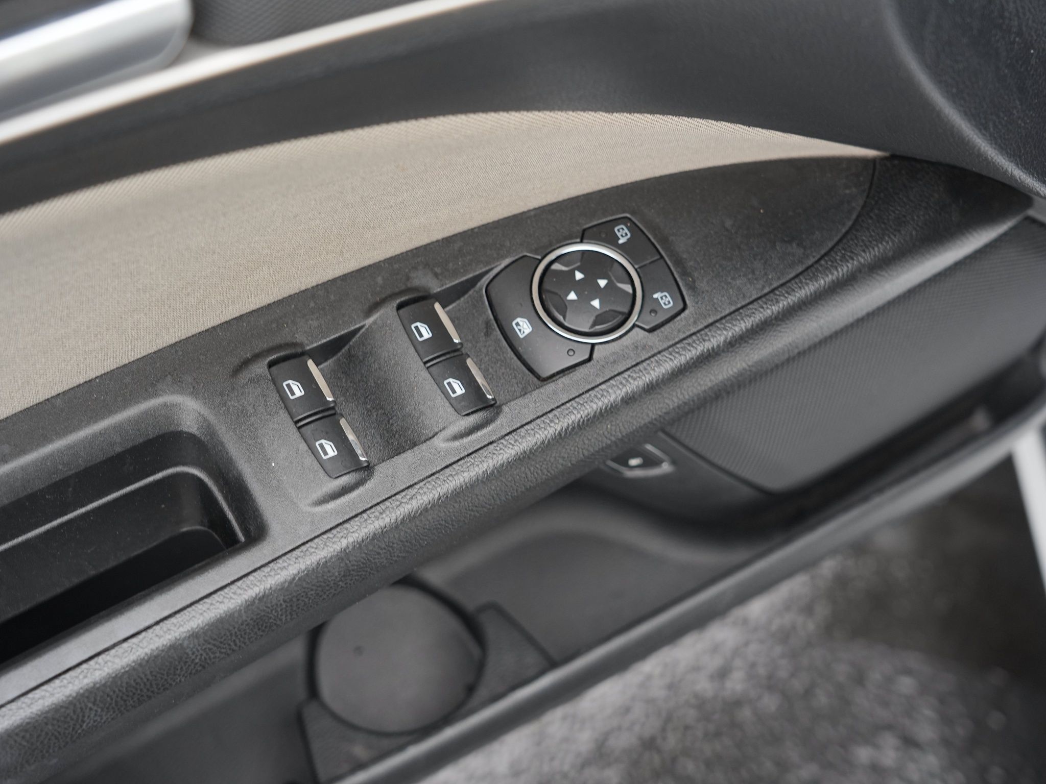 Used 2018 Ford Fusion S FWD image 16