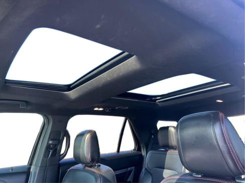 Used 2019 Ford Explorer Sport w/ Equipment Group 401A image 5