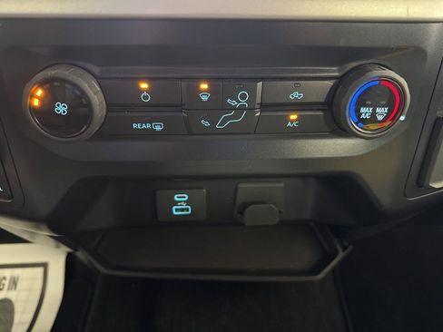 Used 2022 Ford F150 XLT image 27