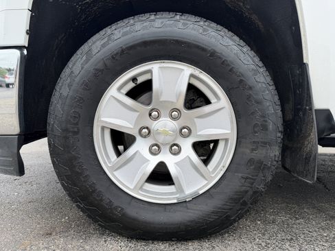 Used 2014 Chevrolet Silverado 1500 LT w/ LT Convenience Package AWD/4WD image 32